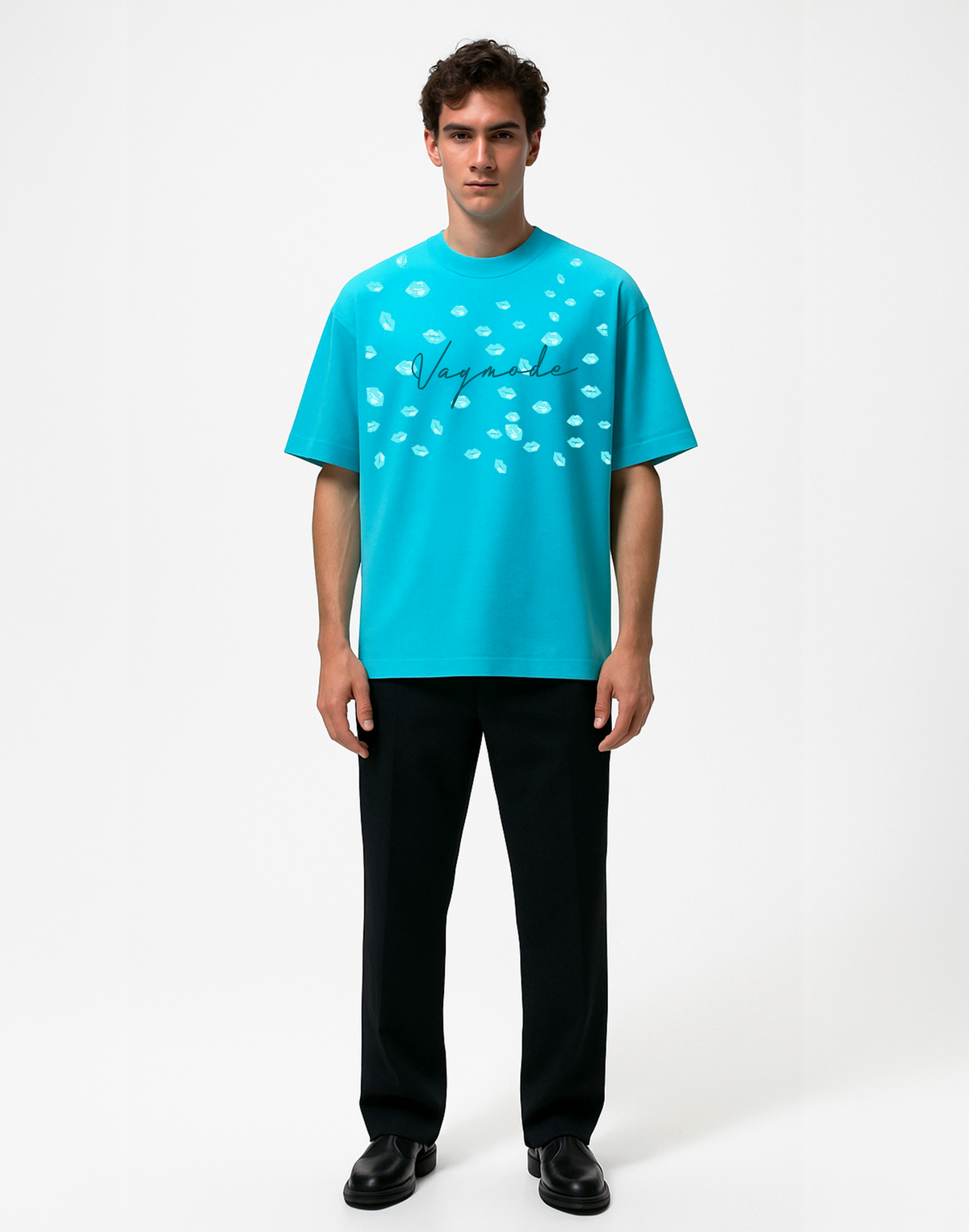 Kisses Tee - aqua blue
