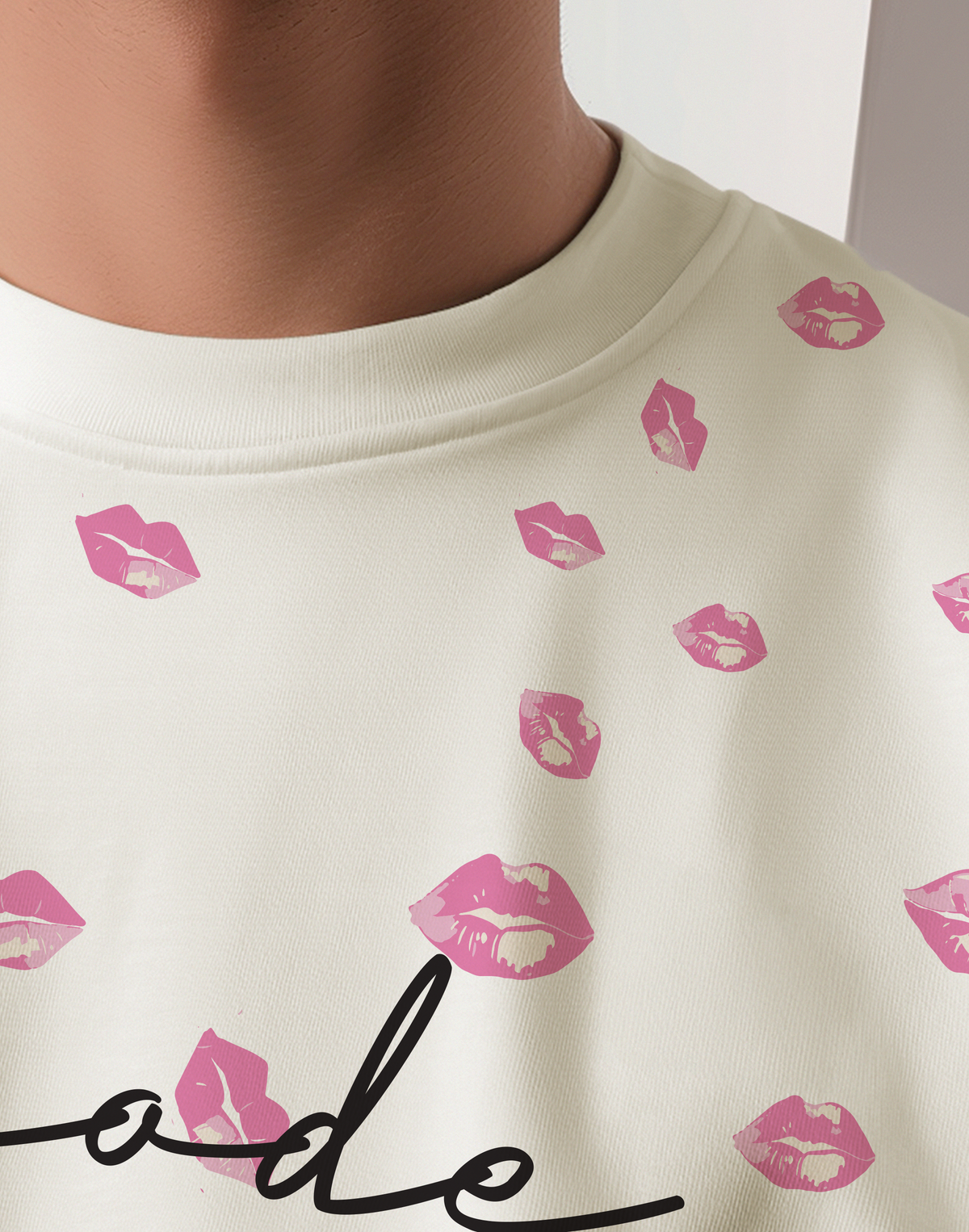 Kisses tee